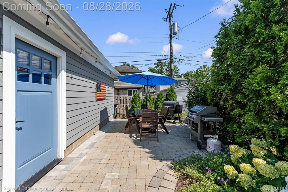 663 Herald Street Plymouth City, MI 48170