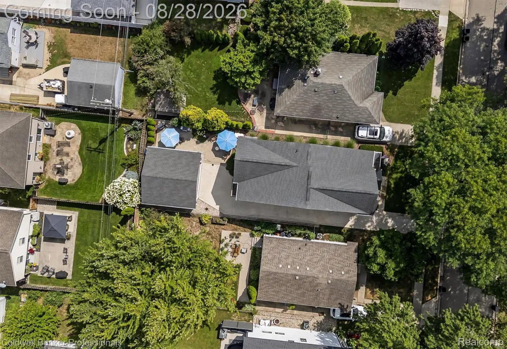 663 Herald Street Plymouth City, MI 48170