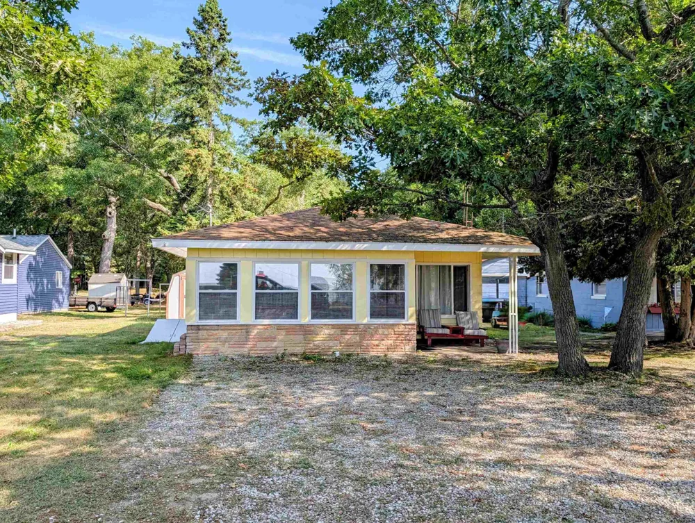 4953 E Center Sims Township, MI 48703