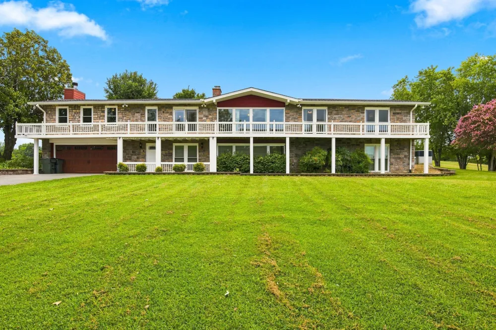 344 Peach Valley Rd Gallatin, TN 37066
