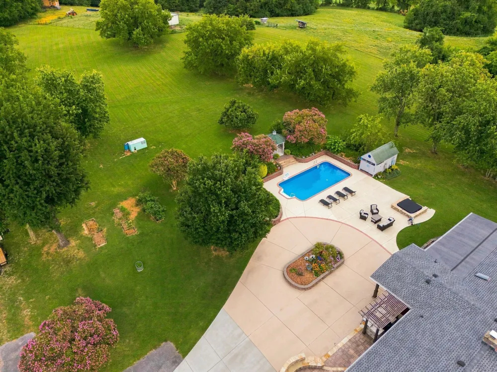 344 Peach Valley Rd Gallatin, TN 37066
