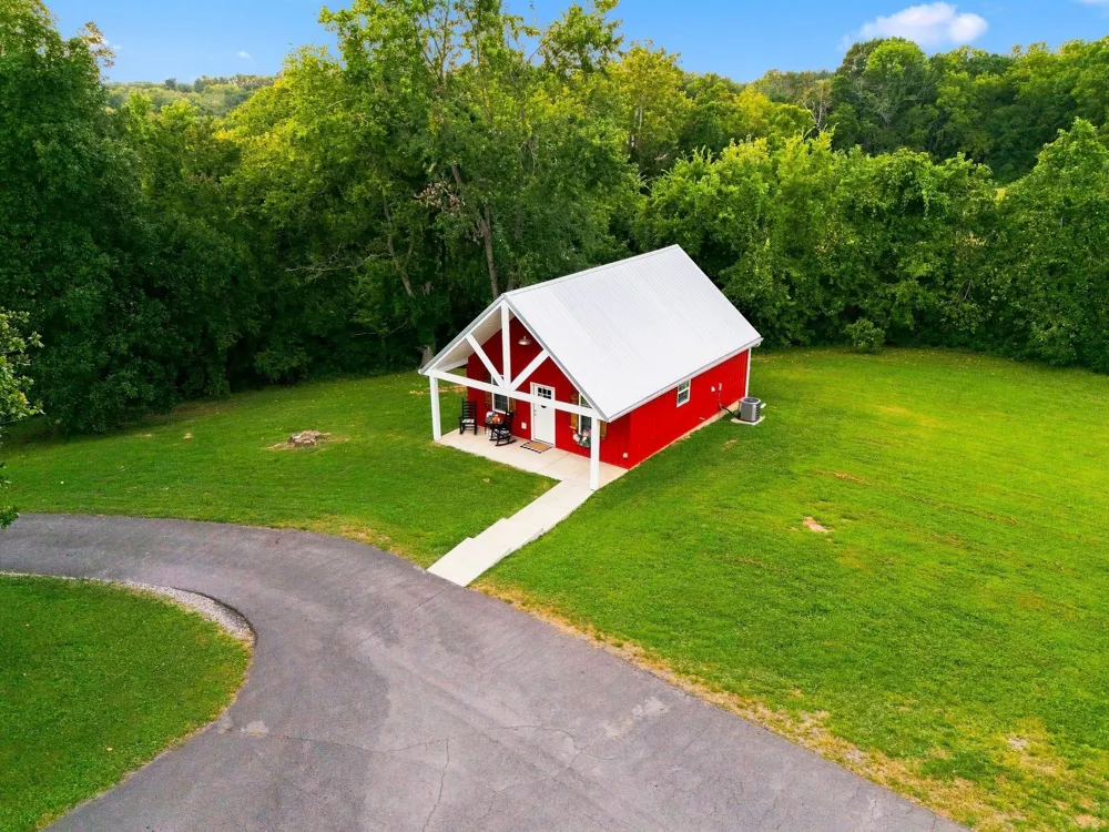344 Peach Valley Rd Gallatin, TN 37066