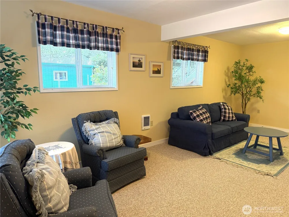 30110 J PLACE Ocean Park, WA 98640