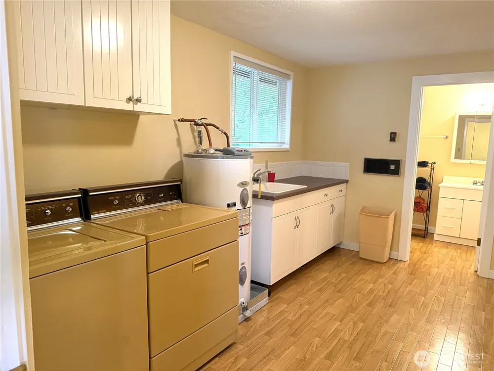 30110 J PLACE Ocean Park, WA 98640