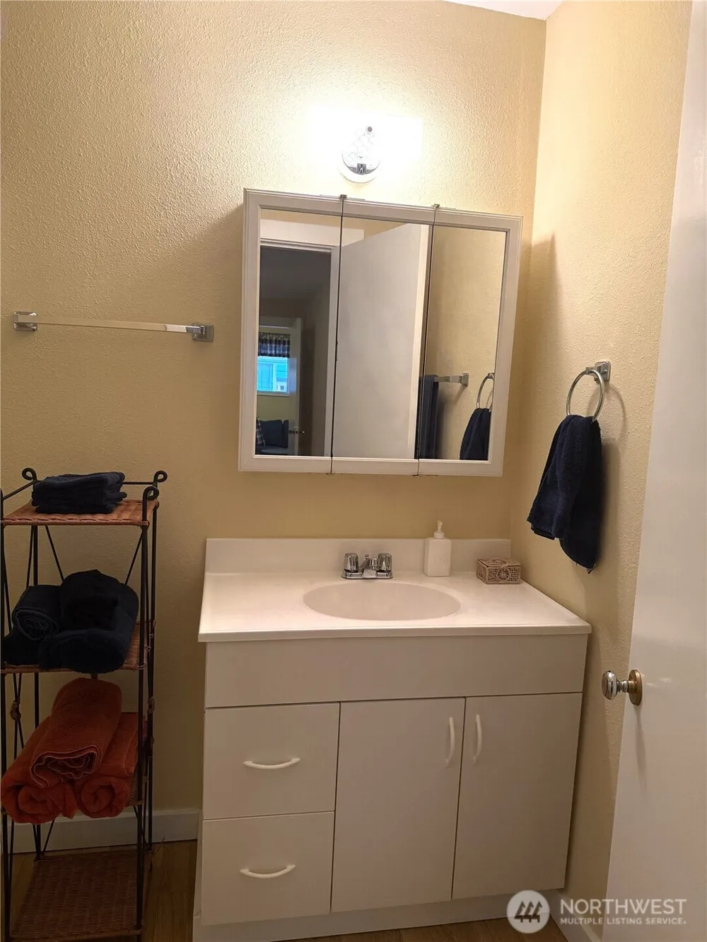 30110 J PLACE Ocean Park, WA 98640