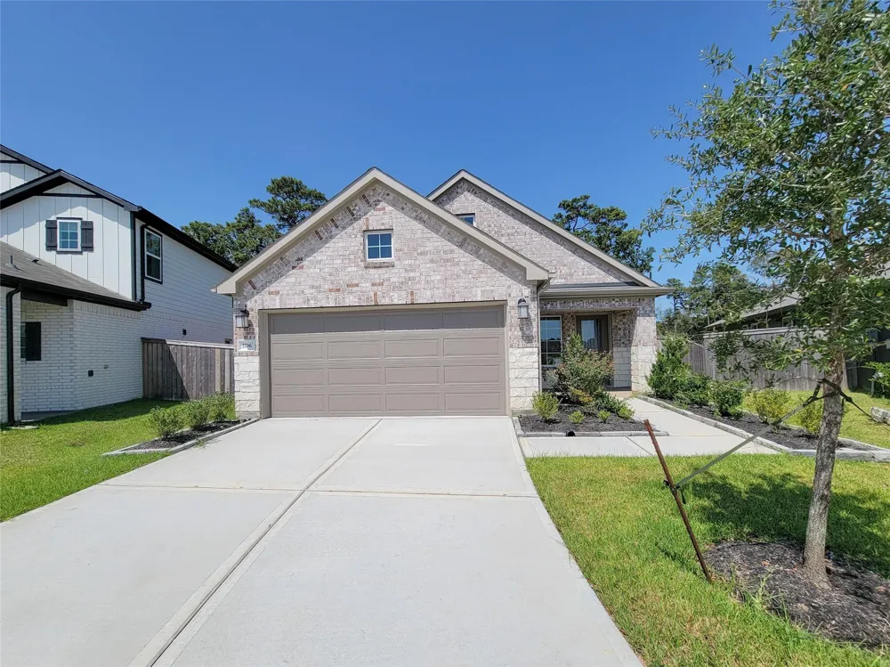 1706 Serenity Moon Drive Crosby, TX 77532