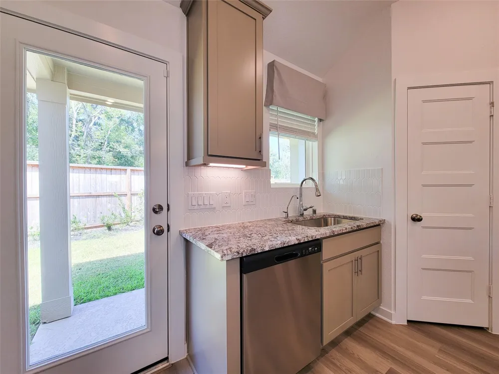 1706 Serenity Moon Drive Crosby, TX 77532