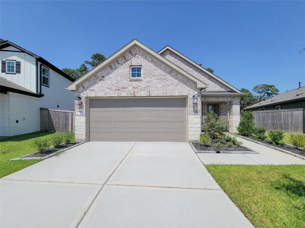 1706 Serenity Moon Drive Crosby, TX 77532