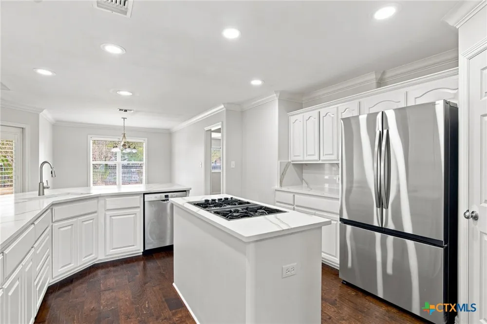 202 Ridge View Victoria, TX 77904