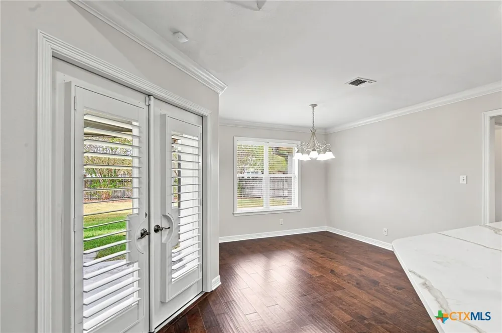 202 Ridge View Victoria, TX 77904