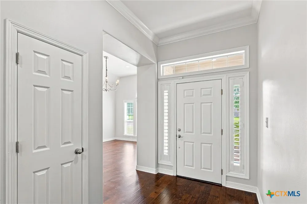 202 Ridge View Victoria, TX 77904