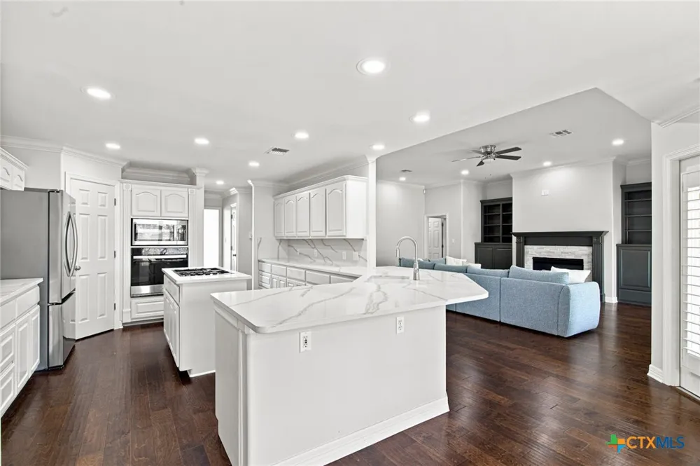 202 Ridge View Victoria, TX 77904