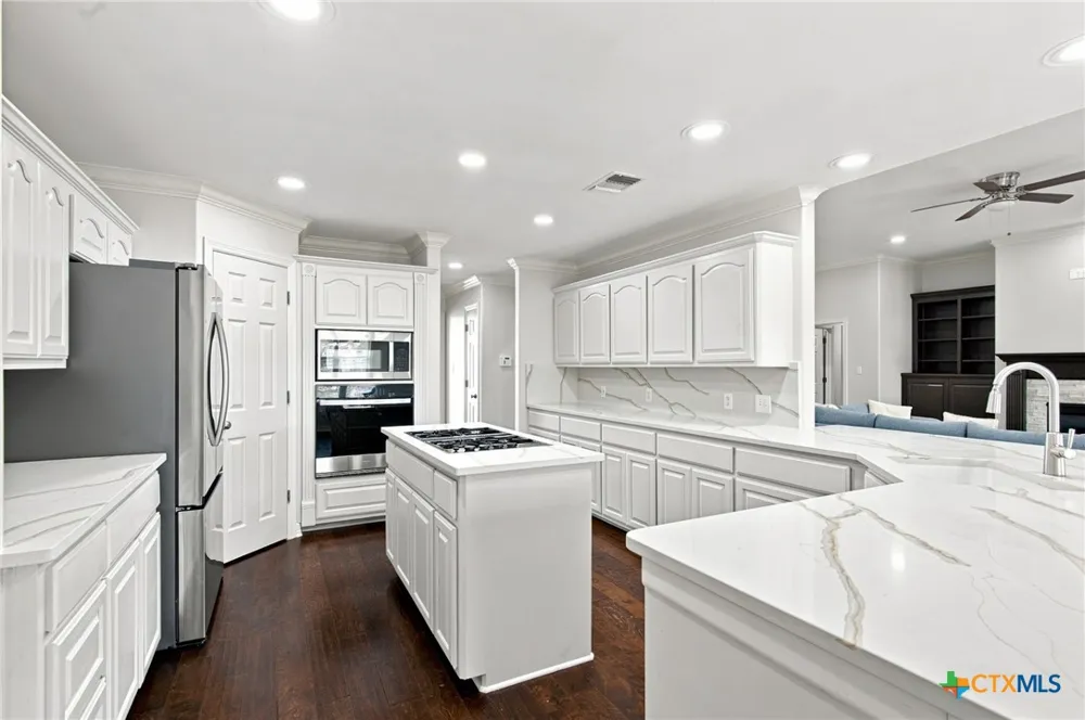 202 Ridge View Victoria, TX 77904