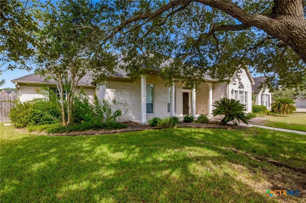 202 Ridge View Victoria, TX 77904