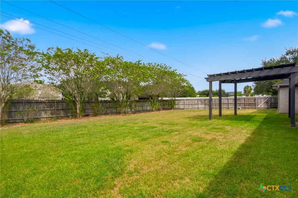 202 Ridge View Victoria, TX 77904