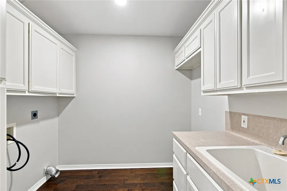 202 Ridge View Victoria, TX 77904