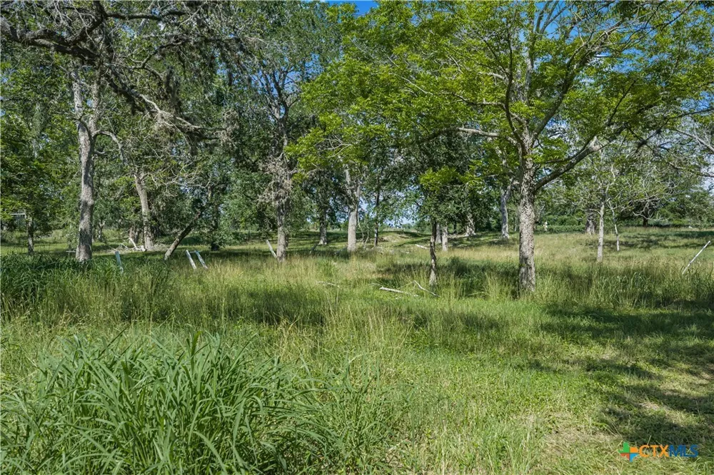 850 Crestview Drive Cuero, TX 77954