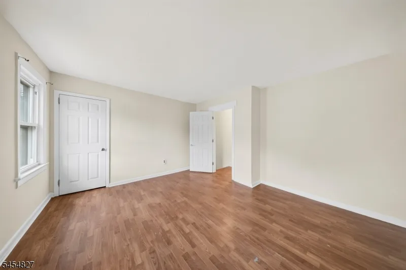 1871 W 4Th St Piscataway, NJ 08854
