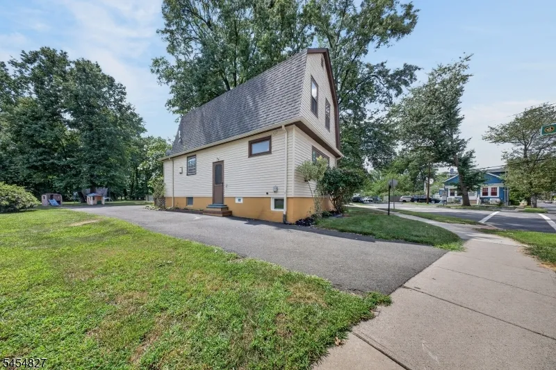 1871 W 4Th St Piscataway, NJ 08854