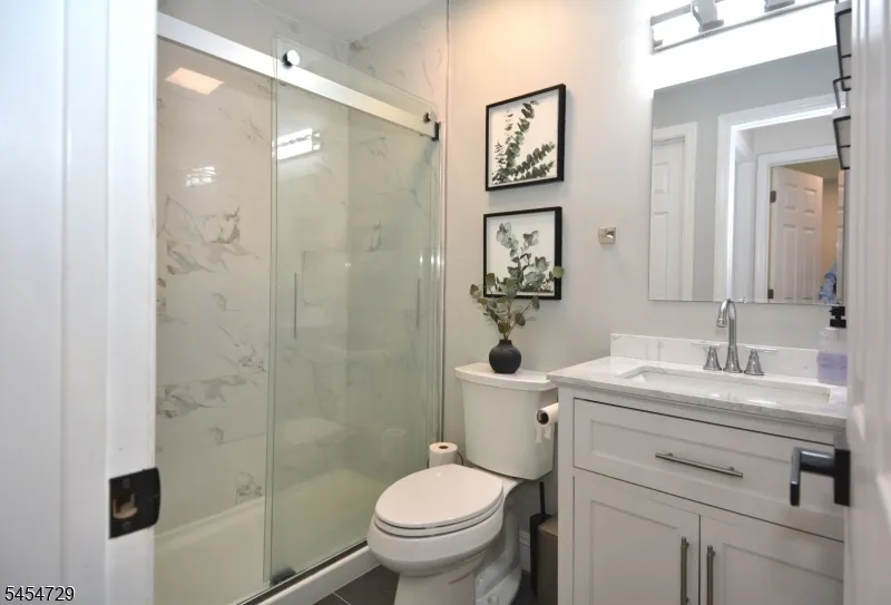 816 Spruce Hills Dr #816 Unit 816 Glen Gardner, NJ 08826