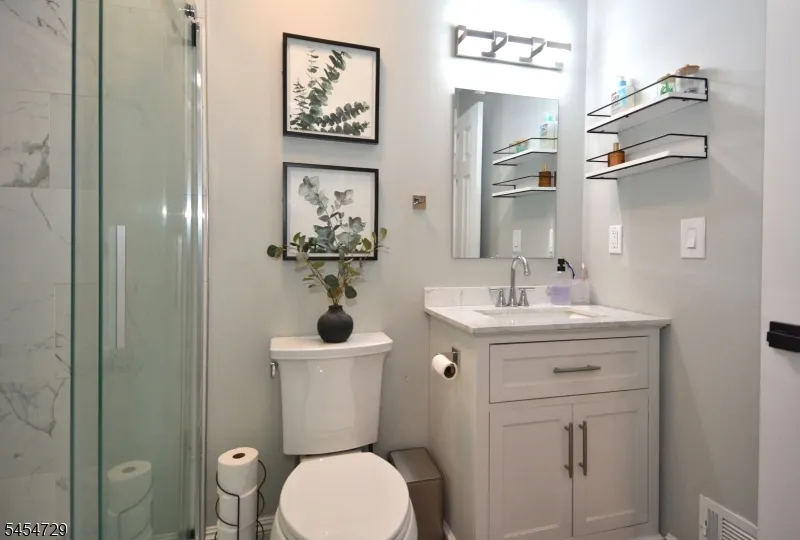 816 Spruce Hills Dr #816 Unit 816 Glen Gardner, NJ 08826