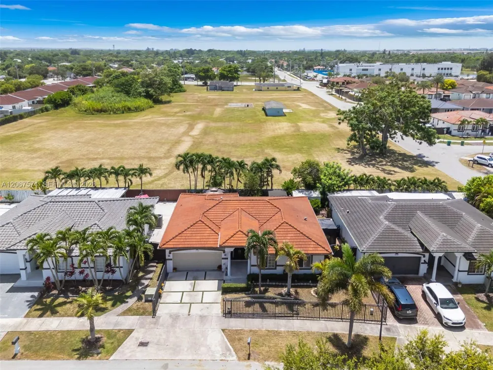 12382 SW 213th Ter Miami, FL 33177