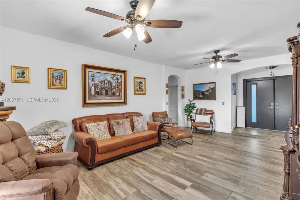 12382 SW 213th Ter Miami, FL 33177