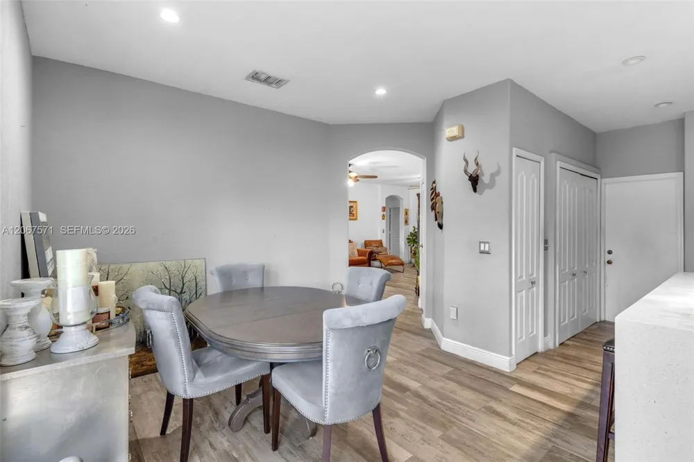 12382 SW 213th Ter Miami, FL 33177