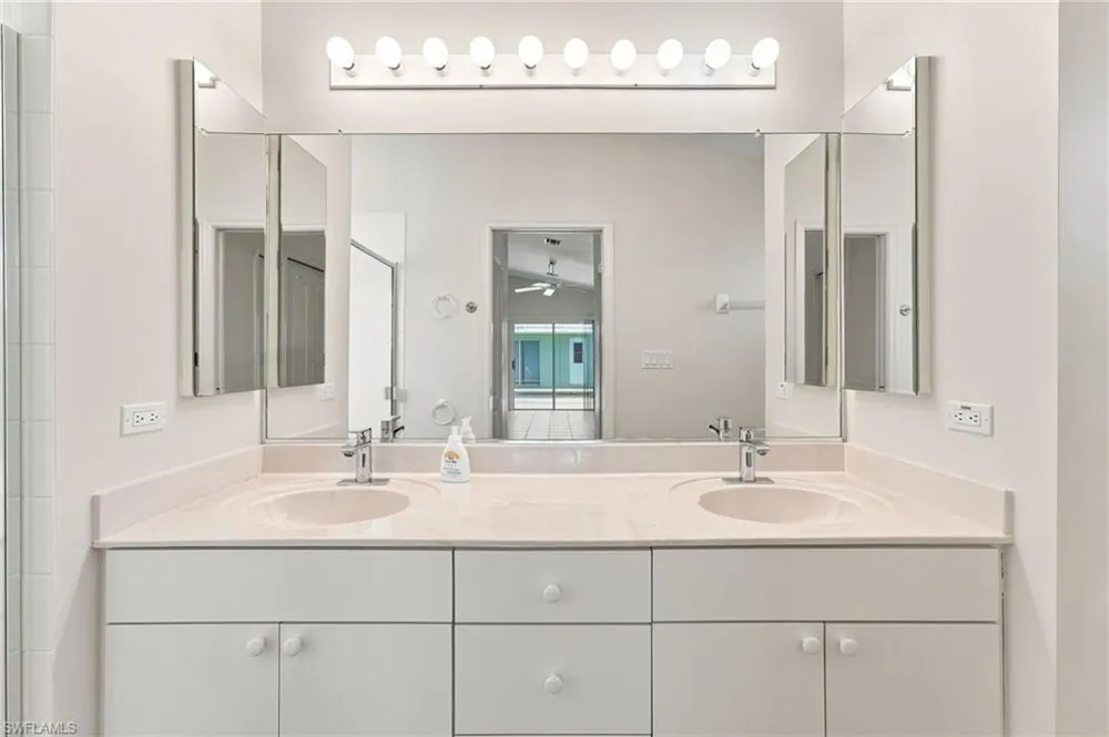17518 Plumera Lane North Fort Myers, FL 33917