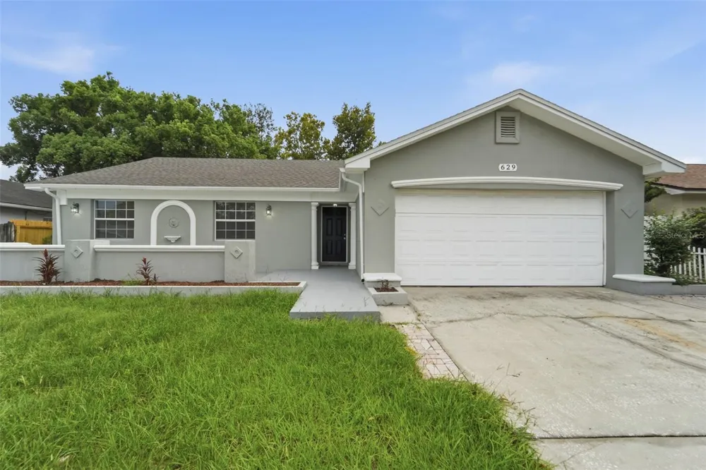 629 LA SALLE DRIVE Altamonte Springs, FL 32714