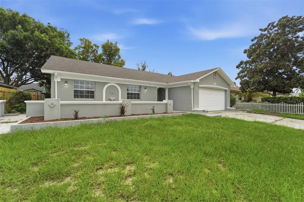 629 LA SALLE DRIVE Altamonte Springs, FL 32714