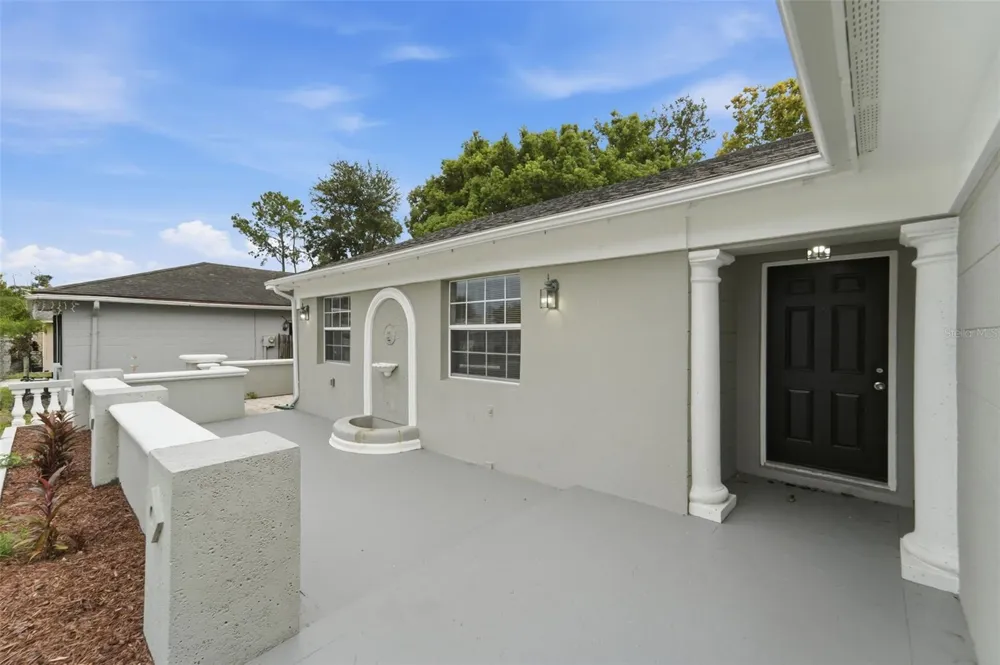 629 LA SALLE DRIVE Altamonte Springs, FL 32714