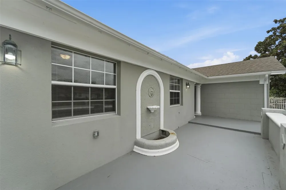 629 LA SALLE DRIVE Altamonte Springs, FL 32714