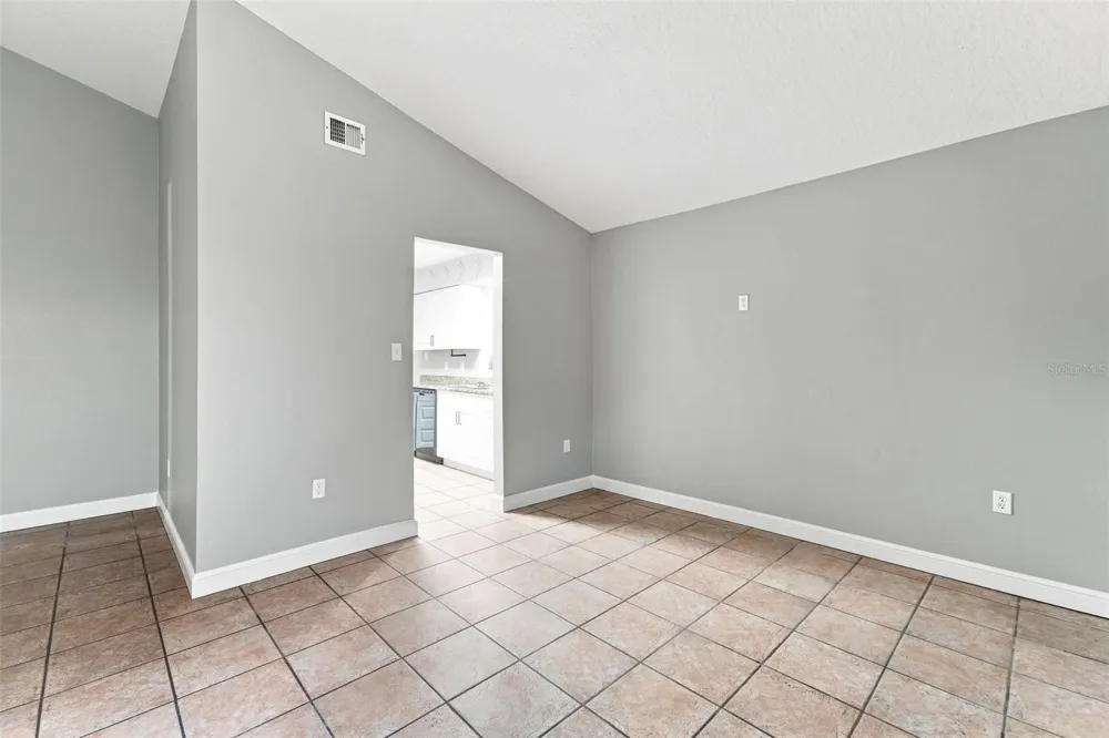629 LA SALLE DRIVE Altamonte Springs, FL 32714