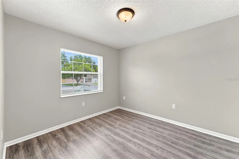 629 LA SALLE DRIVE Altamonte Springs, FL 32714