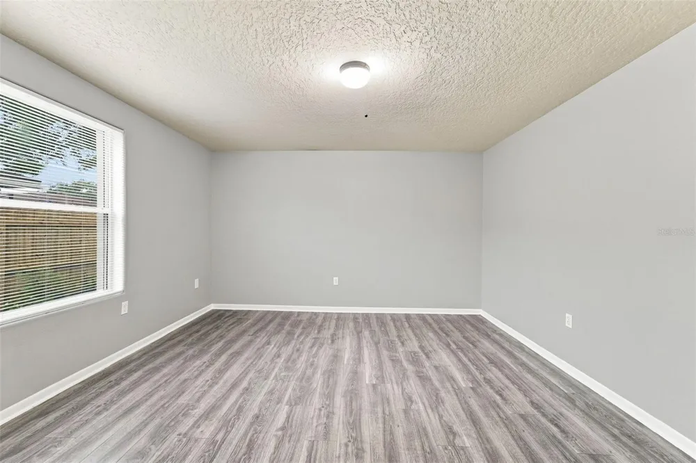 629 LA SALLE DRIVE Altamonte Springs, FL 32714
