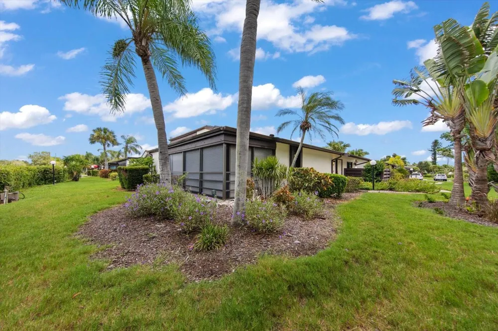 5400 34TH STREET W #15D Bradenton, FL 34210
