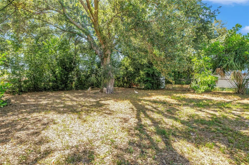 1537 39TH STREET S St Petersburg, FL 33711