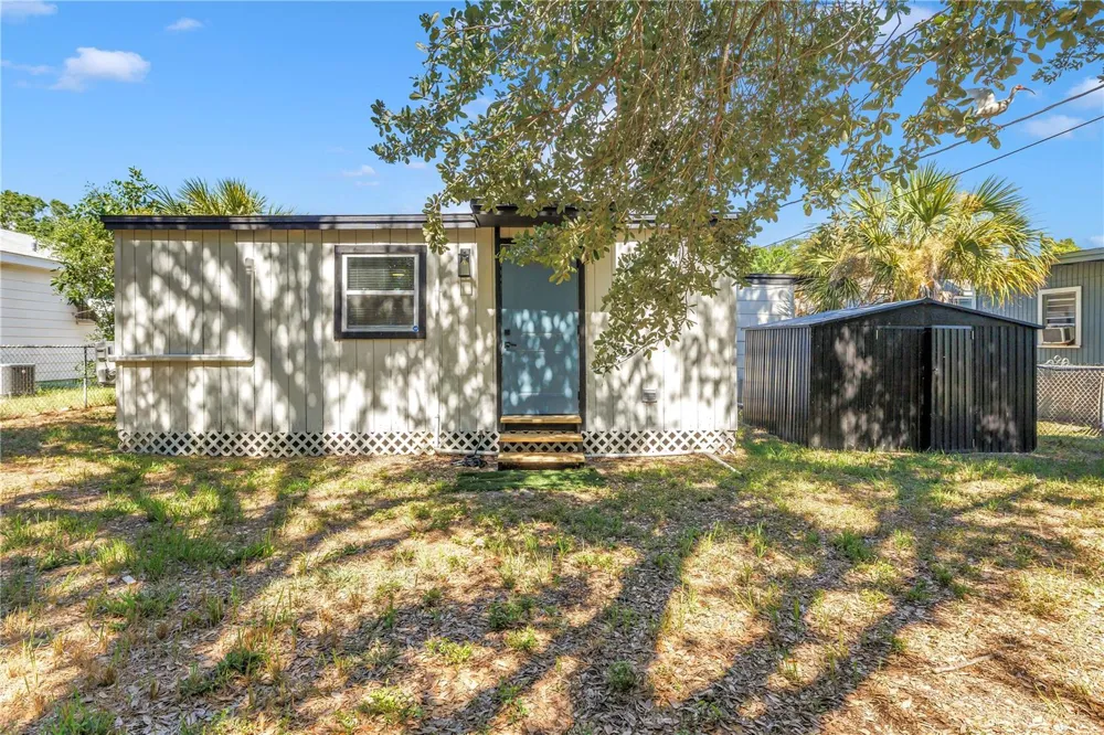 1537 39TH STREET S St Petersburg, FL 33711