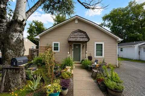 224 Jennings Ave