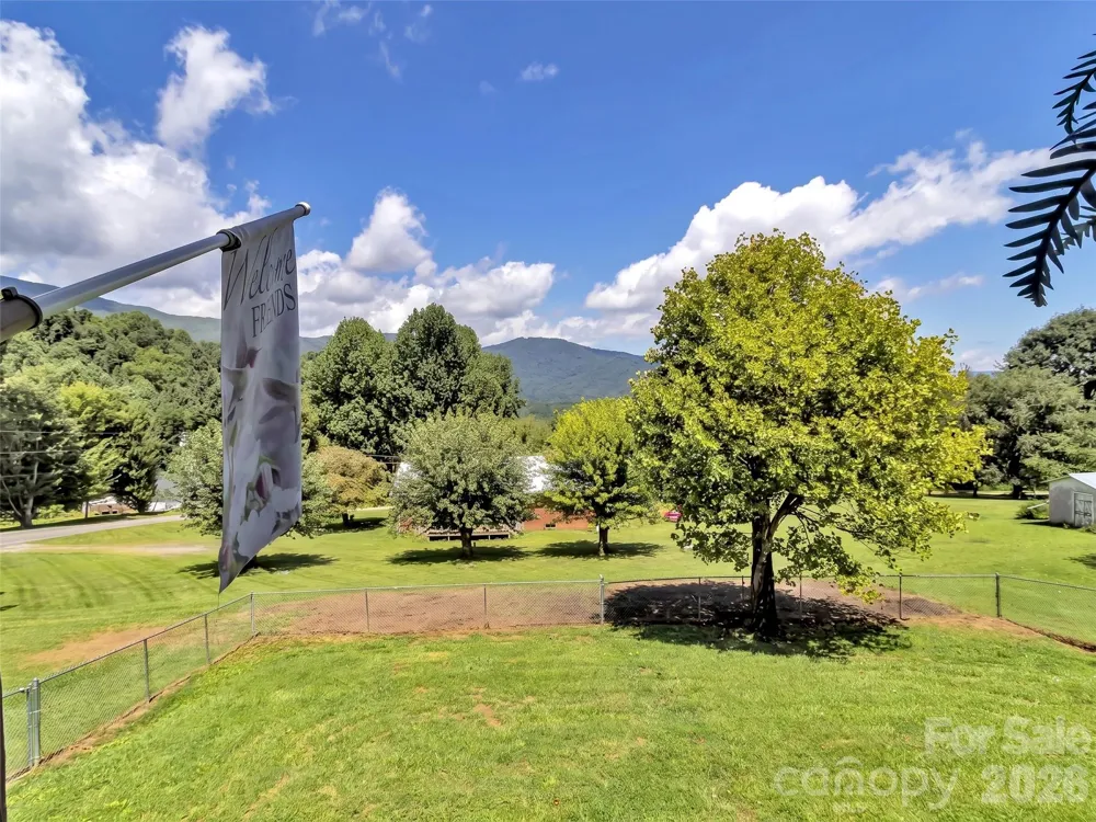 555 Acres View Drive Waynesville, NC 28786