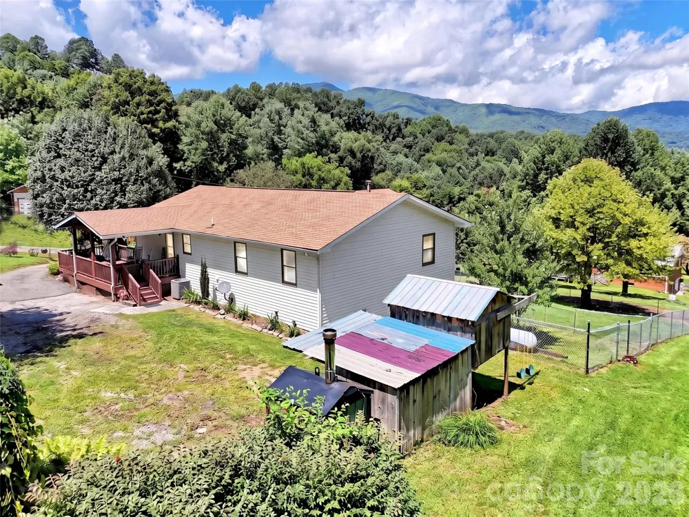 555 Acres View Drive Waynesville, NC 28786