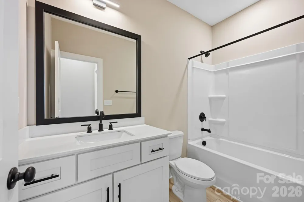 1513 Robin Road Newton, NC 28658