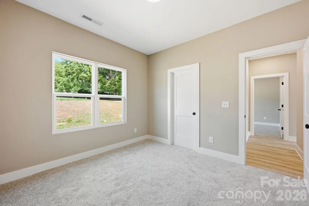 1513 Robin Road Newton, NC 28658