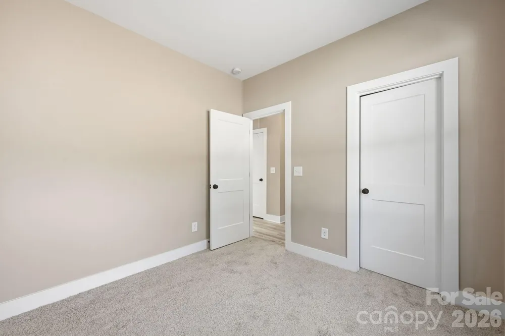 1513 Robin Road Newton, NC 28658