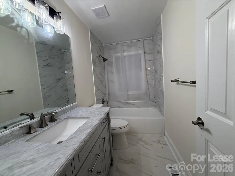 225 S Chase Street Charlotte, NC 28207