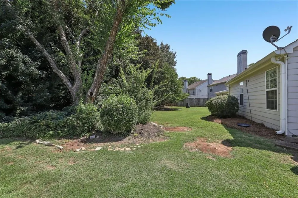 2375 Ashton Drive Roswell, GA 30076