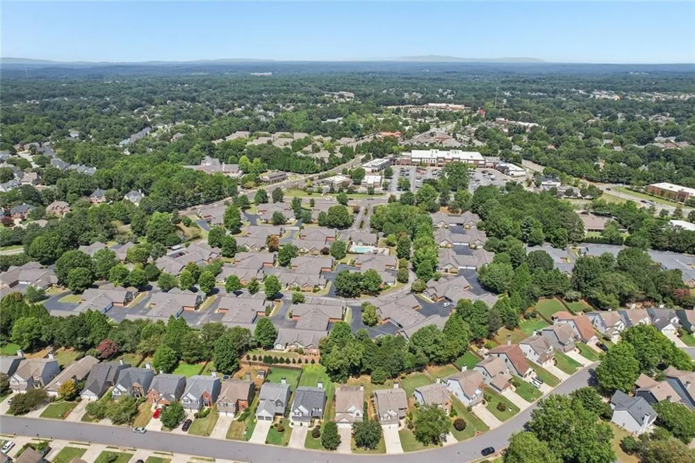 2375 Ashton Drive Roswell, GA 30076