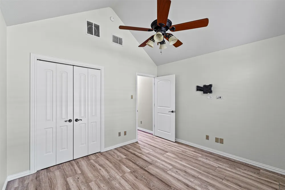 2325 River Road Granbury, TX 76048