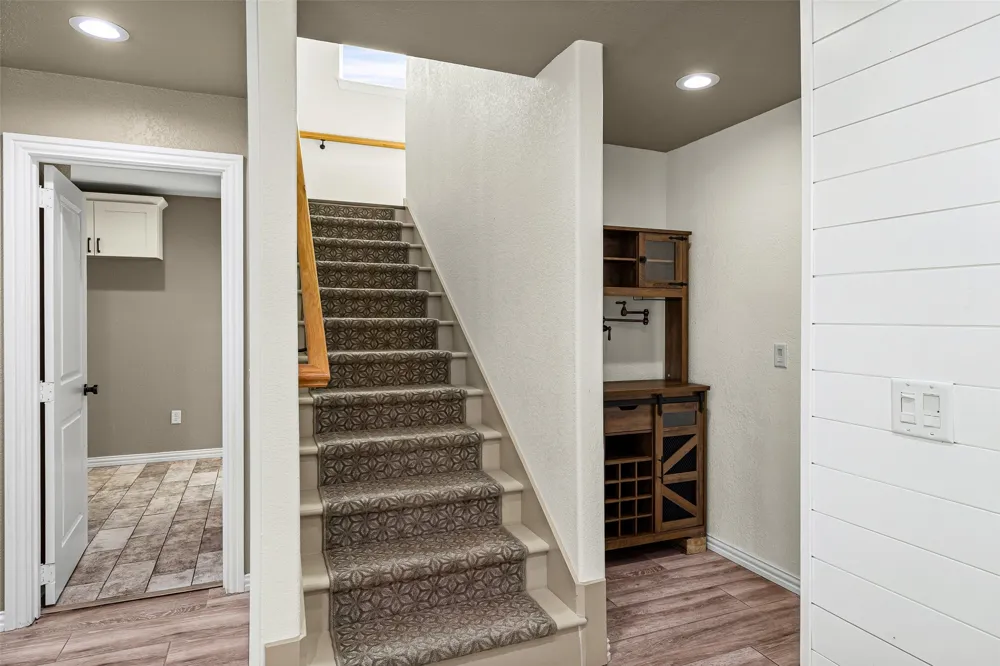 2325 River Road Granbury, TX 76048